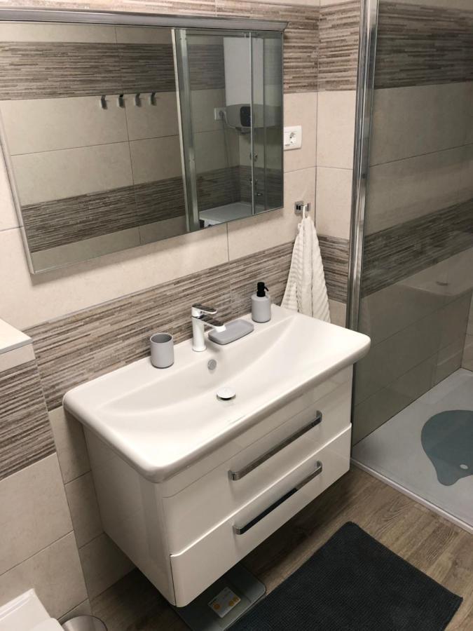 Pula Center Seaview Apartment מראה חיצוני תמונה